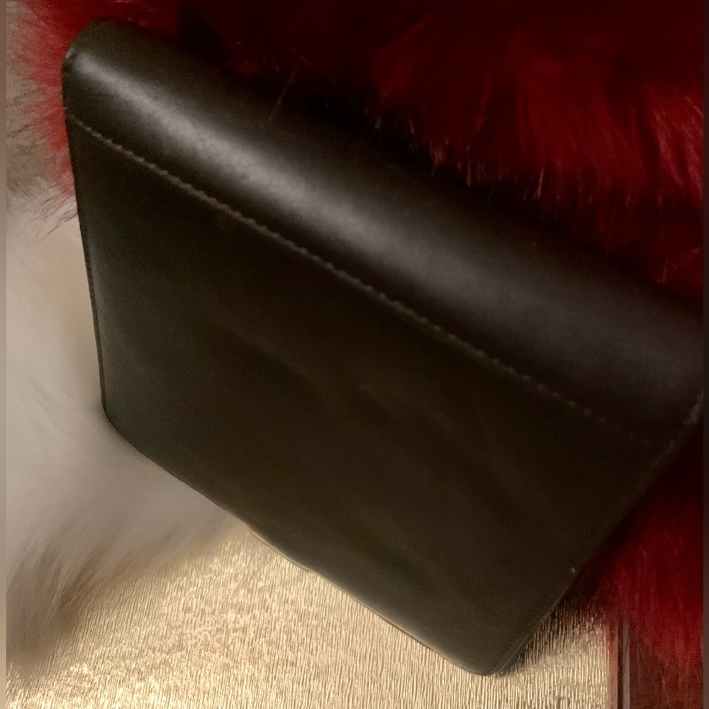 🧿DAY TIMER , Compact leather CD holder. 🧿#TIMED